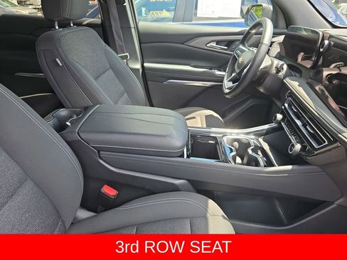 Used 2024 Chevrolet Traverse LT FWD image 10