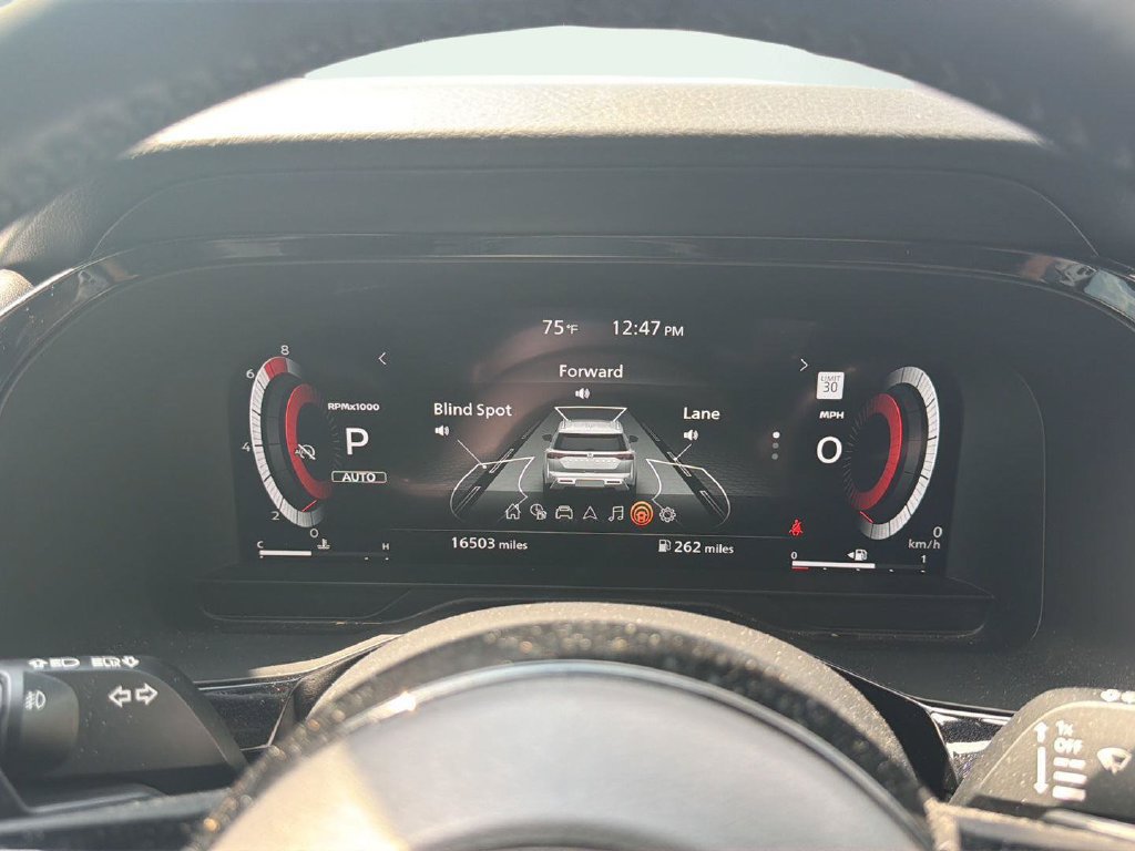 Used 2025 Nissan Pathfinder Platinum AWD/4WD image 20