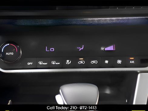 Used 2023 Kia Seltos S w/ Navigation Package FWD image 12