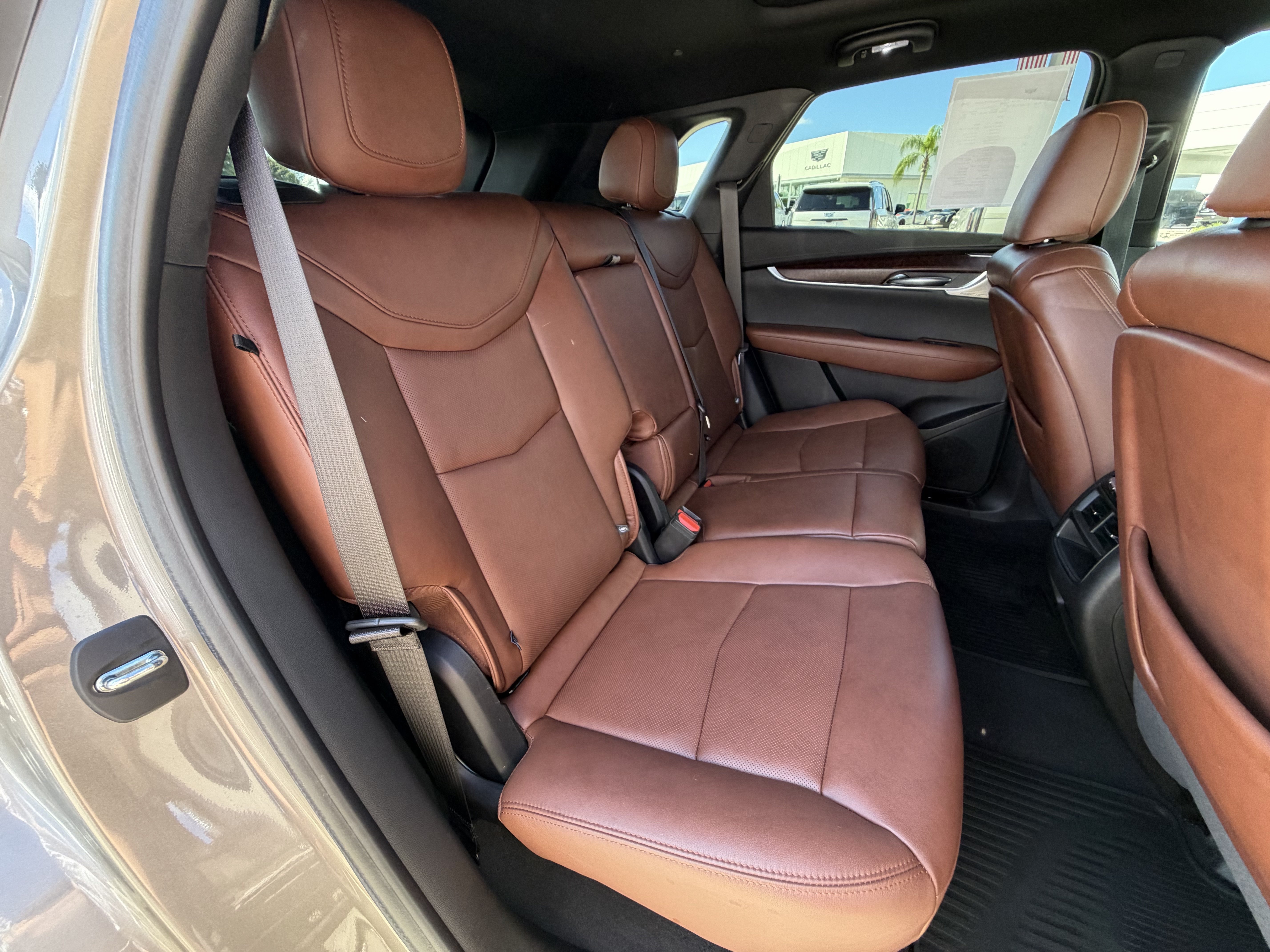 Certified 2023 Cadillac XT5 Premium Luxury w/ Technology Package AWD/4WD image 18