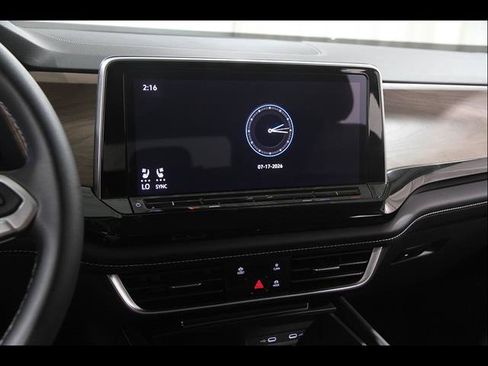 Certified 2024 Volkswagen Atlas SE AWD/4WD image 9