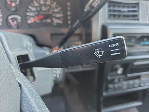 Used 1993 Nissan Pickup 2WD Regular Cab image 27