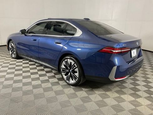 Certified 2024 BMW 530i xDrive w/ Premium Package image 4