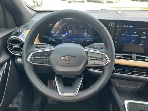 New 2026 Chevrolet Equinox ACTIV FWD image 18