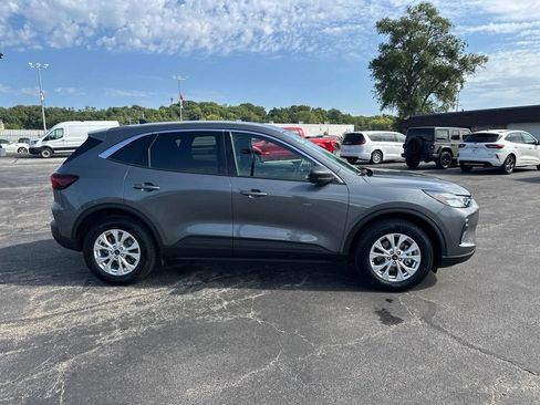 Used 2024 Ford Escape Active w/ Tech Pack #1 AWD/4WD image 4