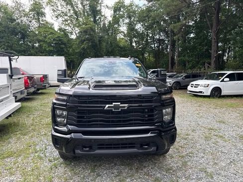 Used 2026 Chevrolet Silverado 2500 Custom w/ Custom Value Package AWD/4WD image 12