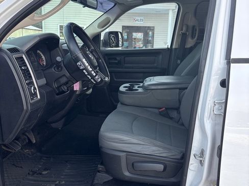 Used 2014 RAM 1500 Express image 9