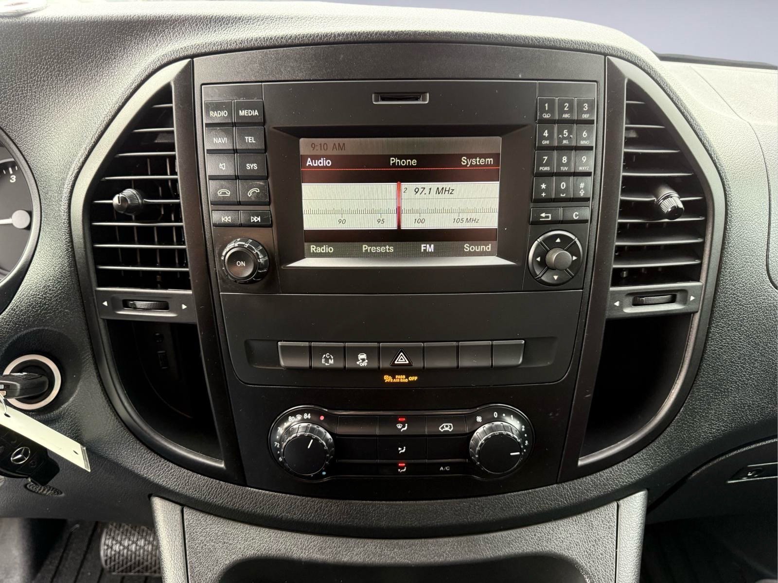 Used 2018 Mercedes-Benz Metris image 20