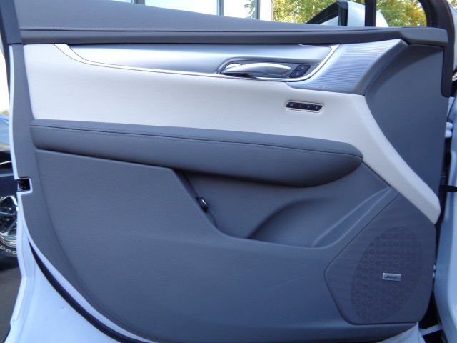 Used 2025 Cadillac XT5 Premium Luxury w/ LPO, Floor Liner Package AWD/4WD image 17