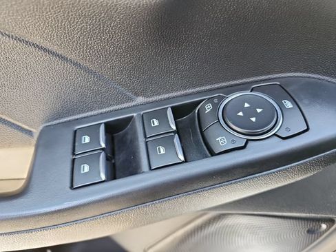 Used 2022 Ford Escape SE w/ SE Sport Appearance Package FWD image 25