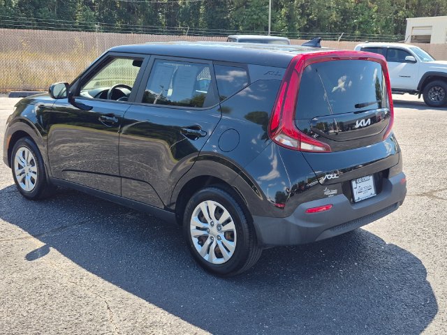 Certified 2022 Kia Soul LX FWD image 5