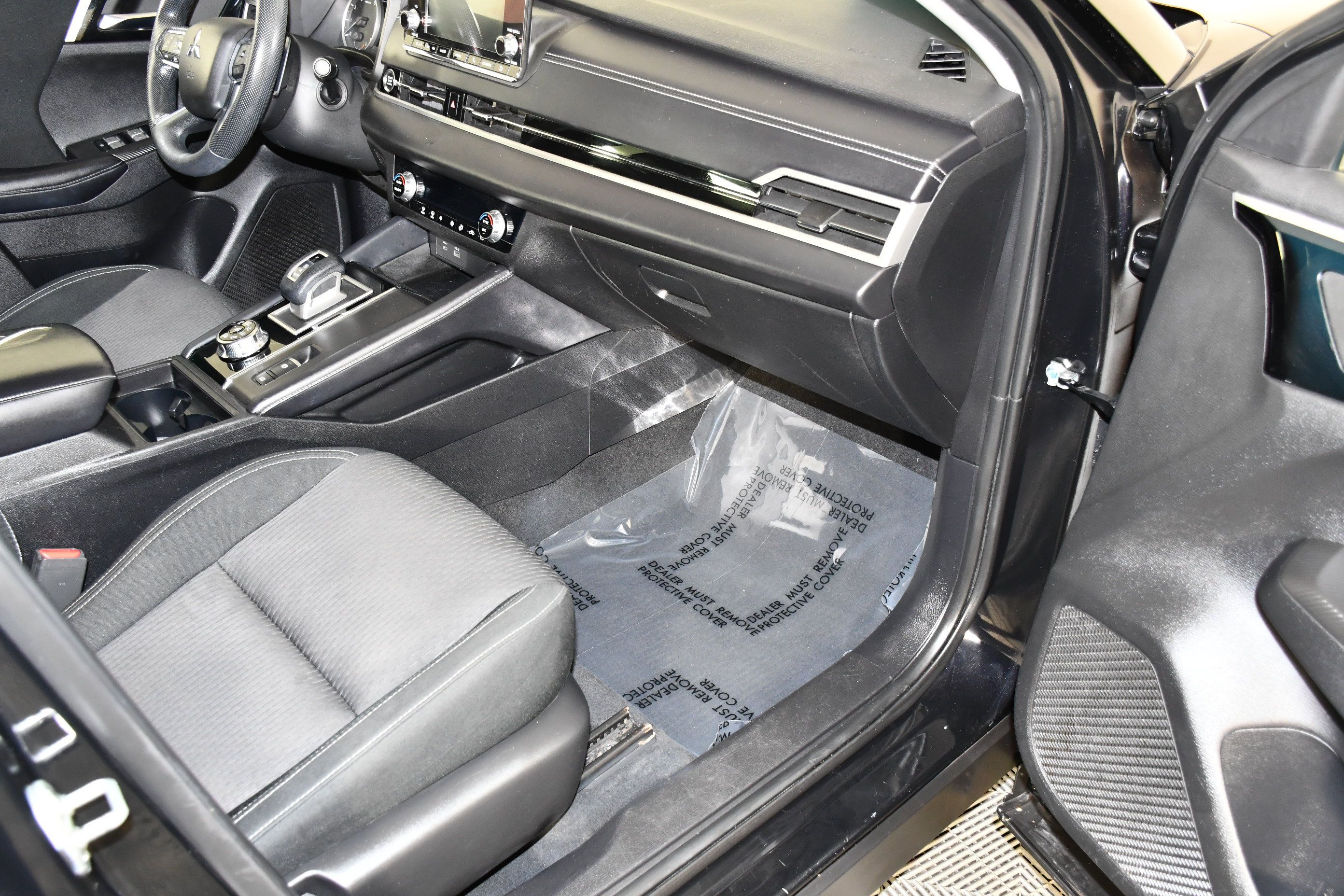 Used 2022 Mitsubishi Outlander ES AWD/4WD image 30