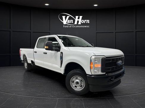 Used 2023 Ford F250 XL AWD/4WD image 1