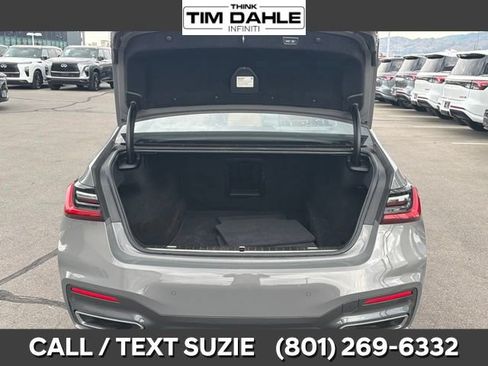 Used 2021 BMW 750i xDrive AWD/4WD image 10