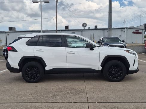 Used 2025 Toyota RAV4 LE FWD image 7
