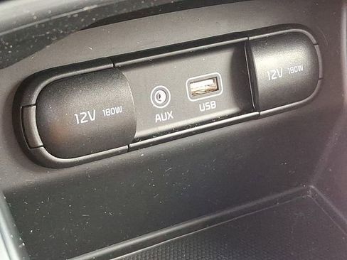 Used 2020 Kia Sorento LX FWD image 24