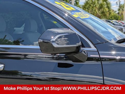 Used 2025 Hyundai Palisade Calligraphy FWD image 11