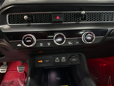 Certified 2024 Honda Civic Type R image 13