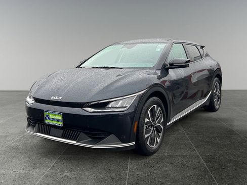 Used 2024 Kia EV6 Light image 4