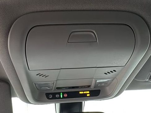 Used 2019 GMC Terrain SLE w/ Driver Convenience Package image 22