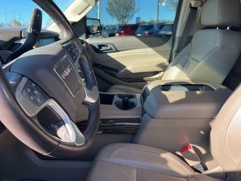 Used 2019 GMC Yukon SLT image 9