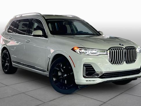 Used 2022 BMW X7 xDrive40i w/ Premium Package AWD/4WD image 2