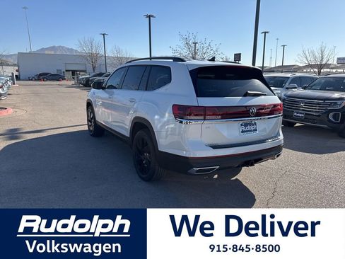 New 2026 Volkswagen Atlas SE FWD image 3