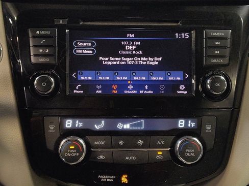 Used 2020 Nissan Rogue Sport SV w/ All-Weather Package FWD image 25