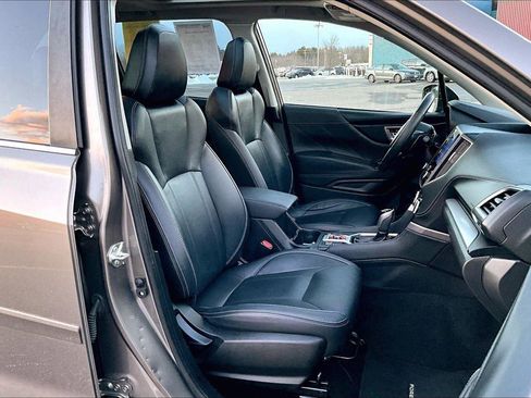 Used 2021 Subaru Forester Limited image 7