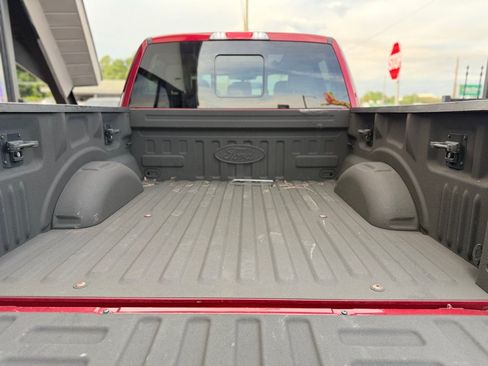 Used 2018 Ford F150 Lariat w/ Equipment Group 502A Luxury AWD/4WD image 20