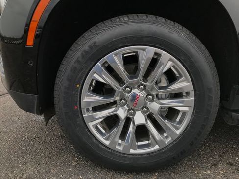 Certified 2025 GMC Yukon XL Denali AWD/4WD image 24