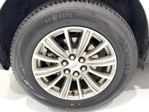 Used 2018 Cadillac XT5 Luxury AWD/4WD image 14