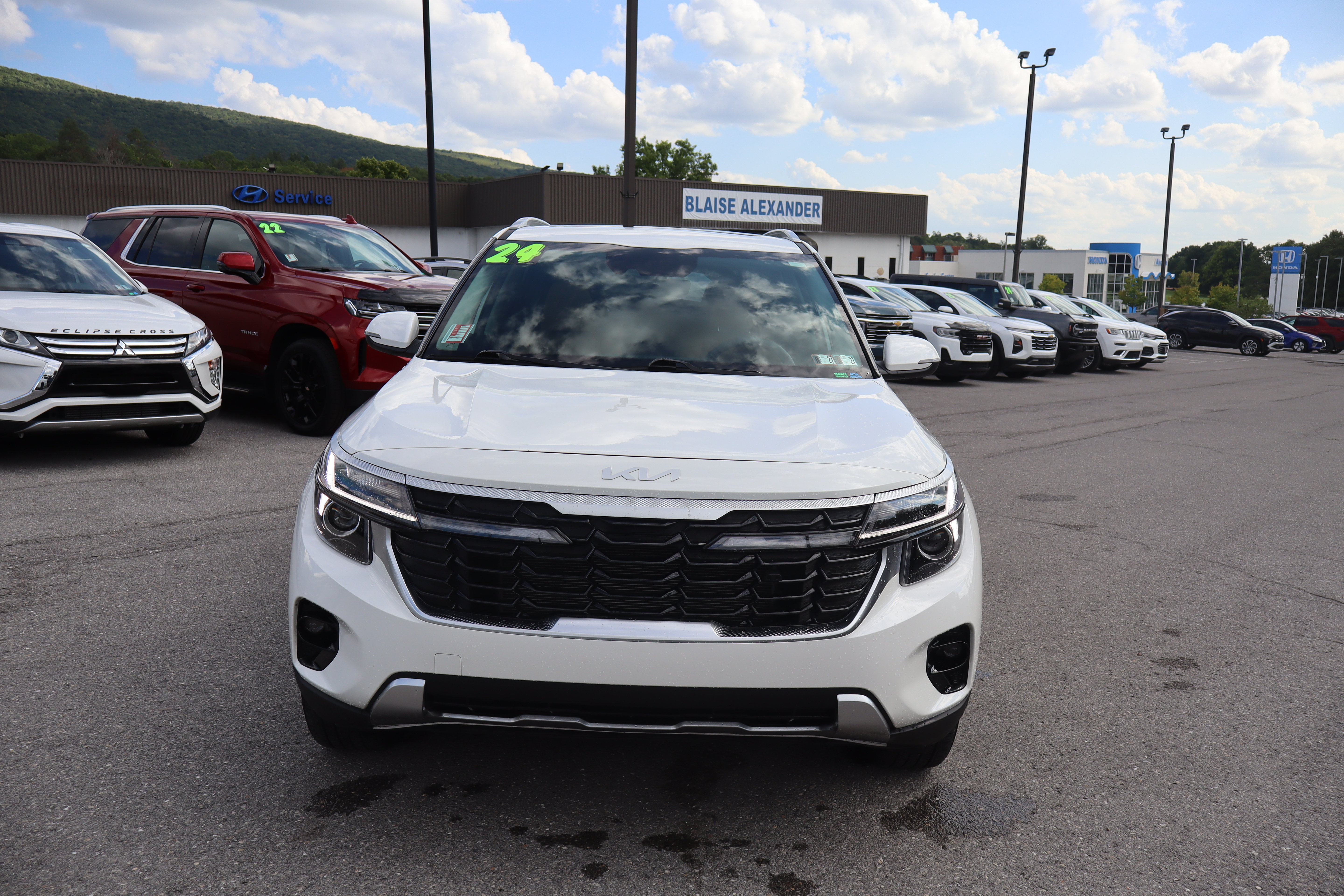Used 2024 Kia Seltos EX AWD/4WD image 9