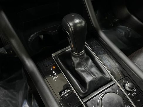 Used 2020 MAZDA MAZDA3 Premium image 27