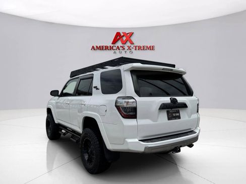 Used 2019 Toyota 4Runner TRD Off-Road AWD/4WD image 4