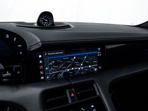 Certified 2022 Porsche Taycan GTS image 14