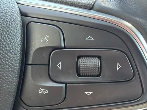Certified 2022 Buick Encore GX Preferred w/ Cold Weather Comfort Package AWD/4WD image 14