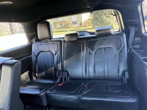 Used 2018 Ford Expedition Limited w/ Equipment Group 301A image 31