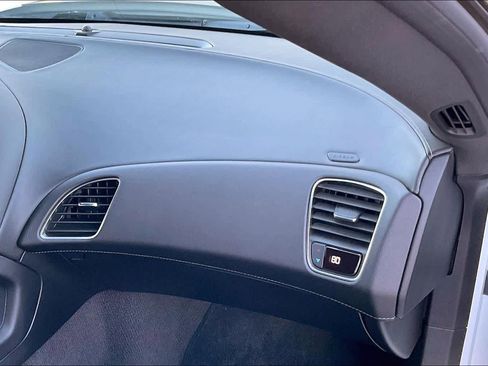 Used 2016 Chevrolet Corvette Z51 1LT image 16