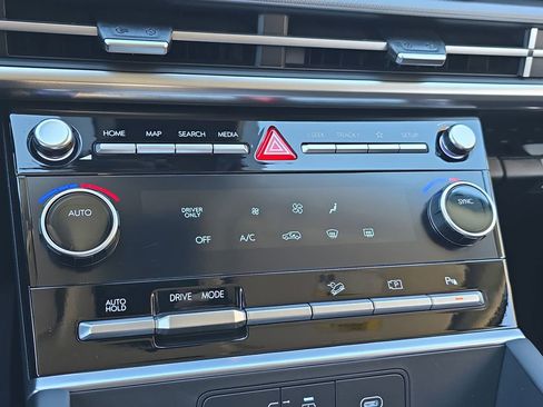 New 2026 Hyundai Santa Fe SE image 25