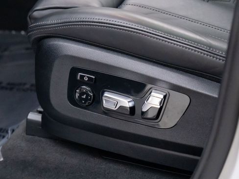 Used 2024 BMW X7 xDrive40i w/ M Sport Package image 14