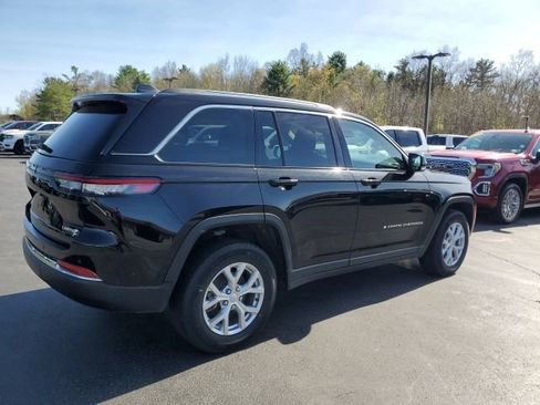 Used 2023 Jeep Grand Cherokee Limited AWD/4WD image 5
