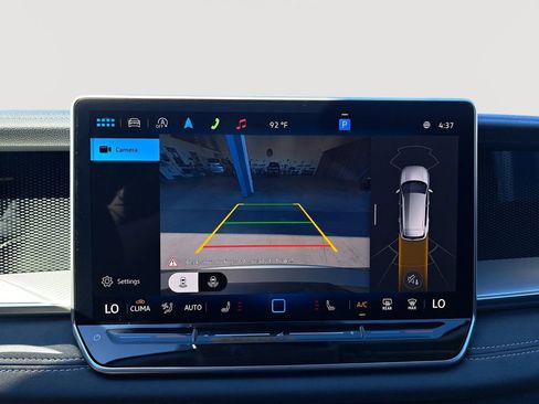 New 2025 Volkswagen Tiguan SE FWD image 25