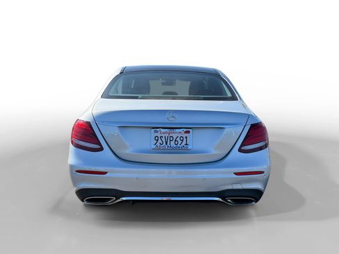 Used 2018 Mercedes-Benz E 300 E 300 image 4