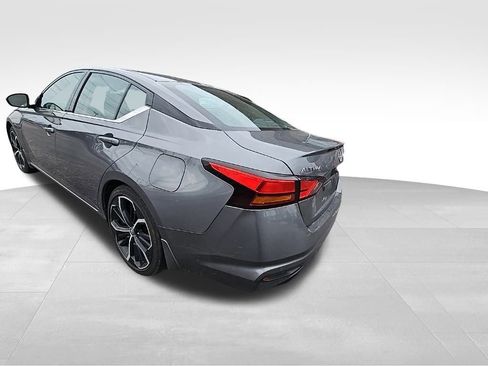 Used 2024 Nissan Altima 2.5 SR image 10