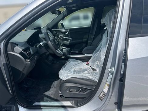 New 2026 Acura RDX SH-AWD image 11