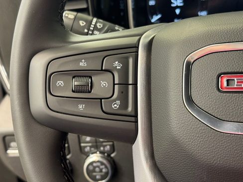 New 2026 GMC Sierra 1500 SLT AWD/4WD image 34