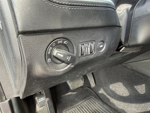 Used 2020 Dodge Charger GT w/ Plus Group image 18