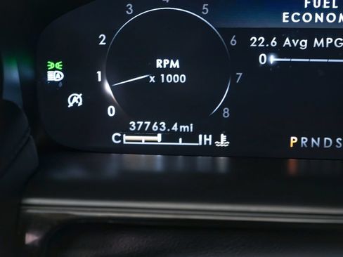 Used 2023 Lincoln Nautilus AWD image 17