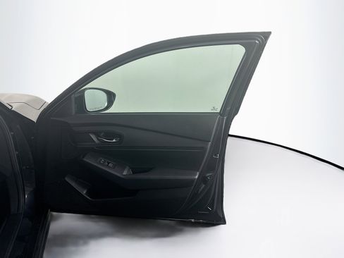 Used 2025 Honda Accord SE image 32